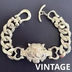 Item thumbnail for item 2ee2d3fb-1b85-42a3-9a67-10466b04cebf