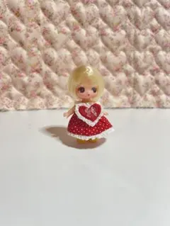 赤と白の水玉模様のドレス　ぷちリカちゃん