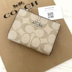 ★ 新品　COACH　コーチ 財布 折り財布　2つ折り財布 ホワイト