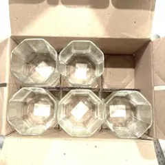 Item thumbnail for item ff25a771-22d5-4ebe-b932-3ce1c2a7d9d2