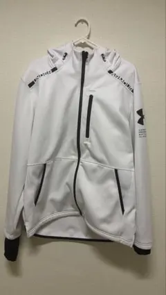 Under Armour フルジップジャケット ホワイト