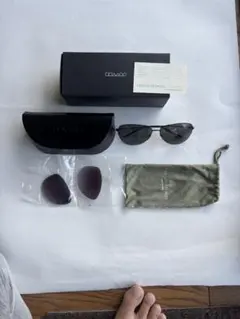 2026年最新】OLIVER PEOPLES フレーム形：ティアドロップ メンズ