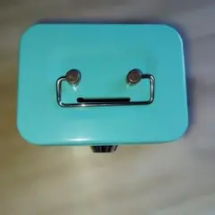 鍵付き金庫