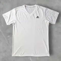 アディダス メンズ LL 胸元ワンポイント 白 Tシャツ Ｖネックのサムネイル