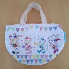 東京ディズニーリゾート35周年　ダッフィーフレンズ　スーベニアランチバッグ