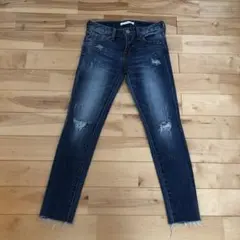 Item thumbnail for item d10f1583-e6fa-4754-9faa-48f8a6398e94