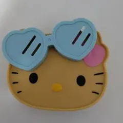 サンリオ 日焼けキティ ケース