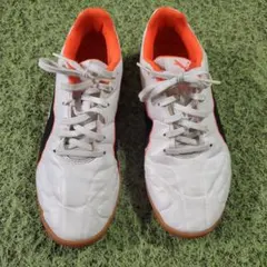 Puma プーマ　サッカー、フットサルシューズ ホワイト/オレンジ　23.5cm