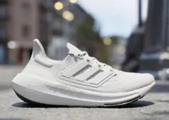 アディダスウルトラブーストライト26.5cm新品未使用タグ付箱有定価25000円