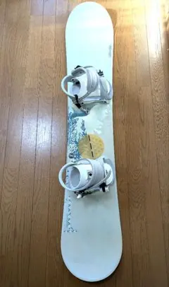 【SALOMON】スノーボード板（RADIANT）