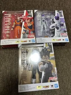 SHFiguarts ベジータ，フリーザ，孫悟空超サイヤ人ゴッド三体セット