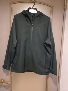 ユニクロ　ブロックテックパーカー　Lサイズ　グリーン