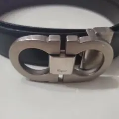 Salvatore Ferragamo レザー ベルト 黒