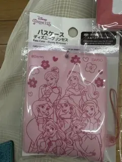 ディズニープリンセス　パスケース