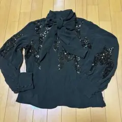 ルイフェロー　ブラックスパンコール刺繍 シルク長袖ブラウス　新品未使用