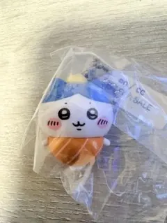 ちいかわ×くら寿司 ハチワレ サーモンマヨ ボールチェーン
