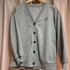 グレー　カーディガン　くま