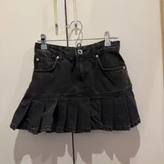 Bershka黒 デニム プリーツミニスカートのサムネイル