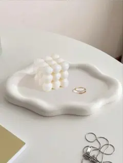 アクセサリートレイ　ジュエリートレイ　ホワイト 雲型　波　韓国　雑貨　インテリア
