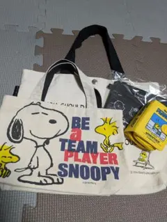 SNOOPY トートバッグ&ミニトートバッグ&ミニポーチ&マルチケースセットのサムネイル