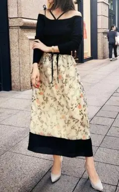 MICOAMERI 花柄バイカラーロングスカートのサムネイル