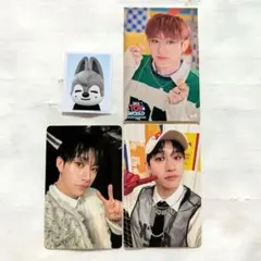 スキズ　トイワールド　トレカ　バンチャン　ウルフチャン