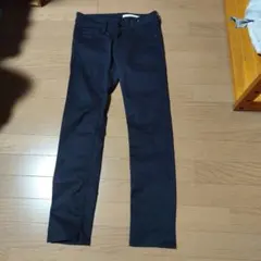 Item thumbnail for item ceee5d6b-fb6a-435f-a5ea-b60fb67227e6