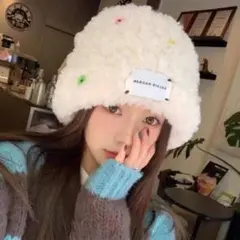 ホワイト ニット帽 帽子 ニットキャップ ビーニー もこもこ ファー帽子 ボタン