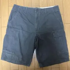 ユニクロ　ハーフパンツ　グレー　メンズ