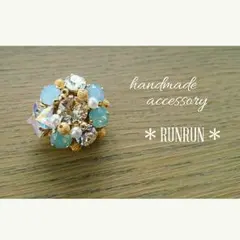 ＊キラキラスワロフスキーお花のモチーフハンドメイドブローチ＊