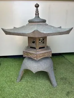 桜御影石 春日灯籠 庭石 石 石材 鑑賞石 灯籠 蹲 坪庭 庭 - メルカリ
