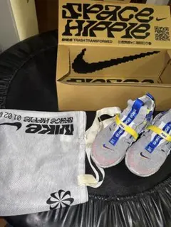NIKE SPACE HIPPIE 03 スニーカー