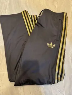 アディダスオリジナルス ジョガーパンツ