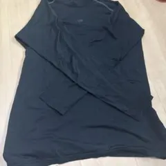 ブラック 長袖 アンダーシャツ Mサイズ