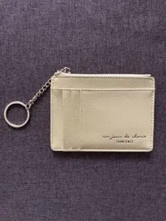 コインケース パスケース　クリーム色