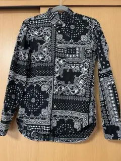 柄シャツ　黒　Sサイズのサムネイル
