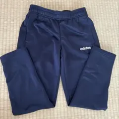 adidas ネイビー ジャージパンツ 130cm