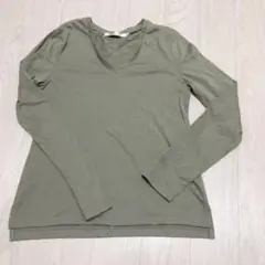 アズール Ｖネックt