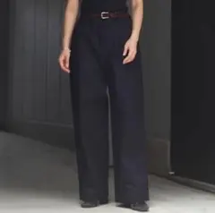 ユニバーサルプロダクツ　NO TUCK WIDE CHINO TROUSERS