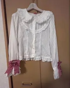 BABY♡はしごレースブラウス♡エンジリボン - メルカリ