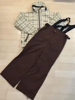 超美品！エレッセ　ellesse スキーウェア　スノボウェア　上下セット　Ｌ