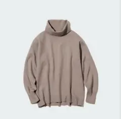 ユニクロ　スフレヤーンタートルネックセーター　長袖　M ベージュ