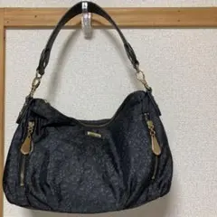 【美品一部スレあり】ANNA SUIショルダーバッグ　ブラック花柄