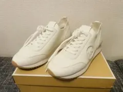 【新品未使用】MICHAEL KORS スニーカー