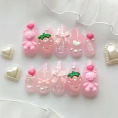 現品ネイル　ピンク　イチゴ　苺　クマさん