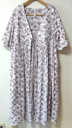 アーバンリサーチドアーズsiiwa花柄カシュクールロングワンピース　未使用に近い