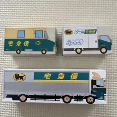 クロネコヤマト　宅急便　トラック　ミニカー3台 ハンカチ　レジャーシートセットのサムネイル