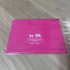COACH コーチ ピンク フラットケース