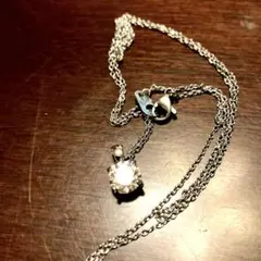 ⭐️ 一粒の宝石を数本の爪で固定したソリティア（一石）デザイン　ペンダント　①