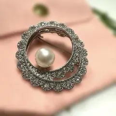 あこや真珠 本真珠　ブローチ　パール　華やか　7.8mm ラウンド